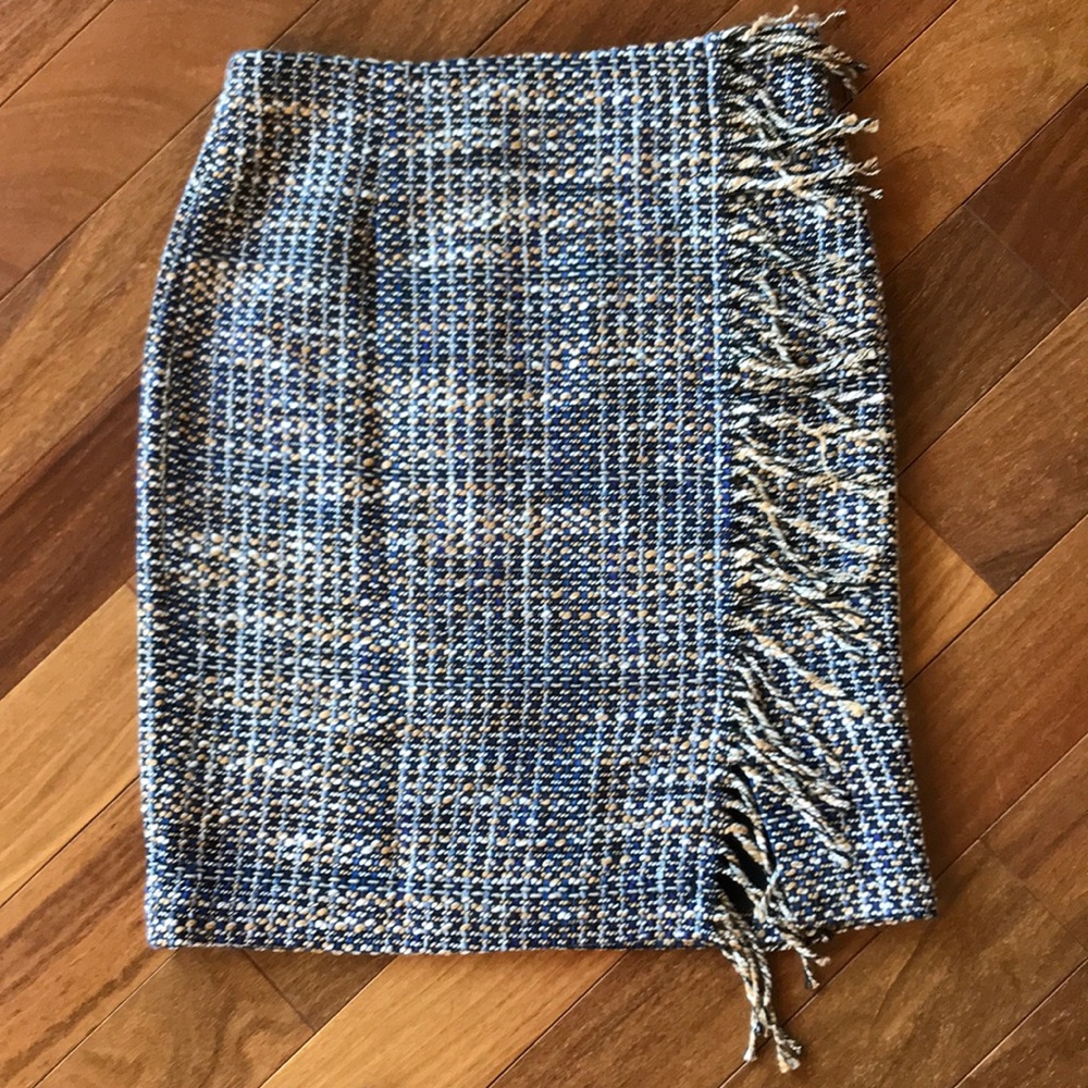 MUST GO! Halogen Tween Fringe Pencil Skirt